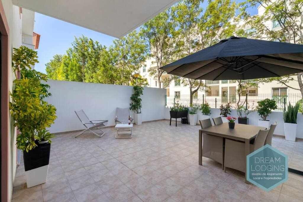 Terrace Miguel Torga Dream Lodging Αλμπουφέιρα Εξωτερικό φωτογραφία